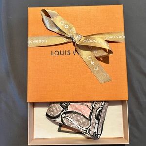 Louis Vuitton bandeau